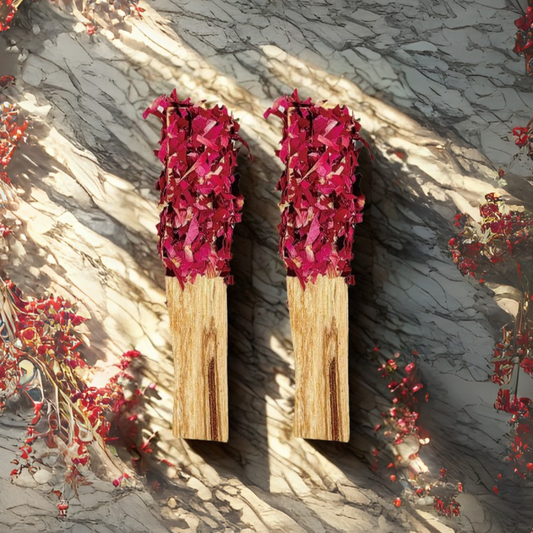 Palo Santo máčené v růži